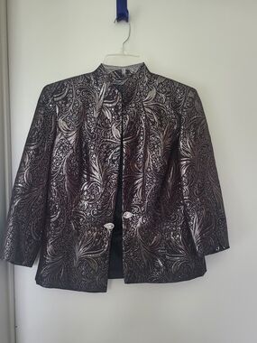 dressbarn Metallic Black and Silver Paisley Evening Blazer